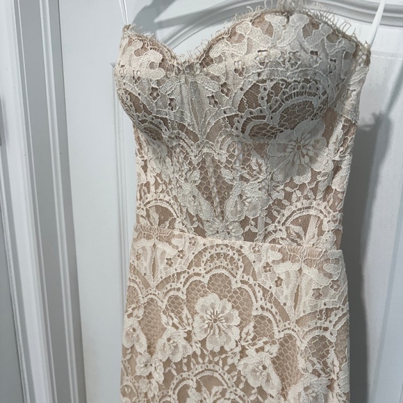 Made with Love- Winnie Wedding Dress - Picture 3 of 8